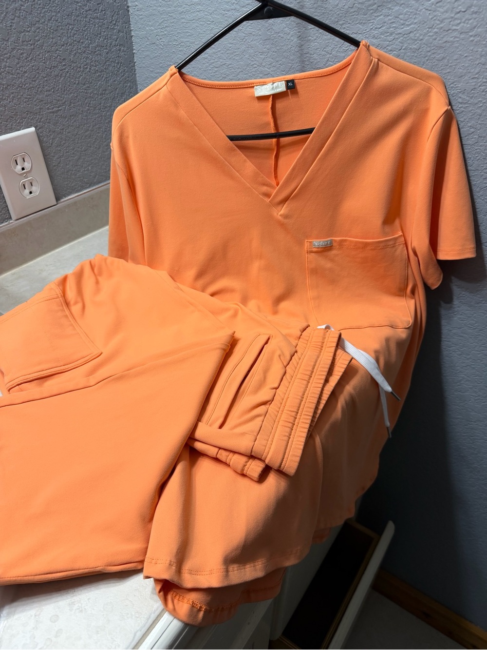 Make it scope Orange V-neck Scrub Set with Pocket